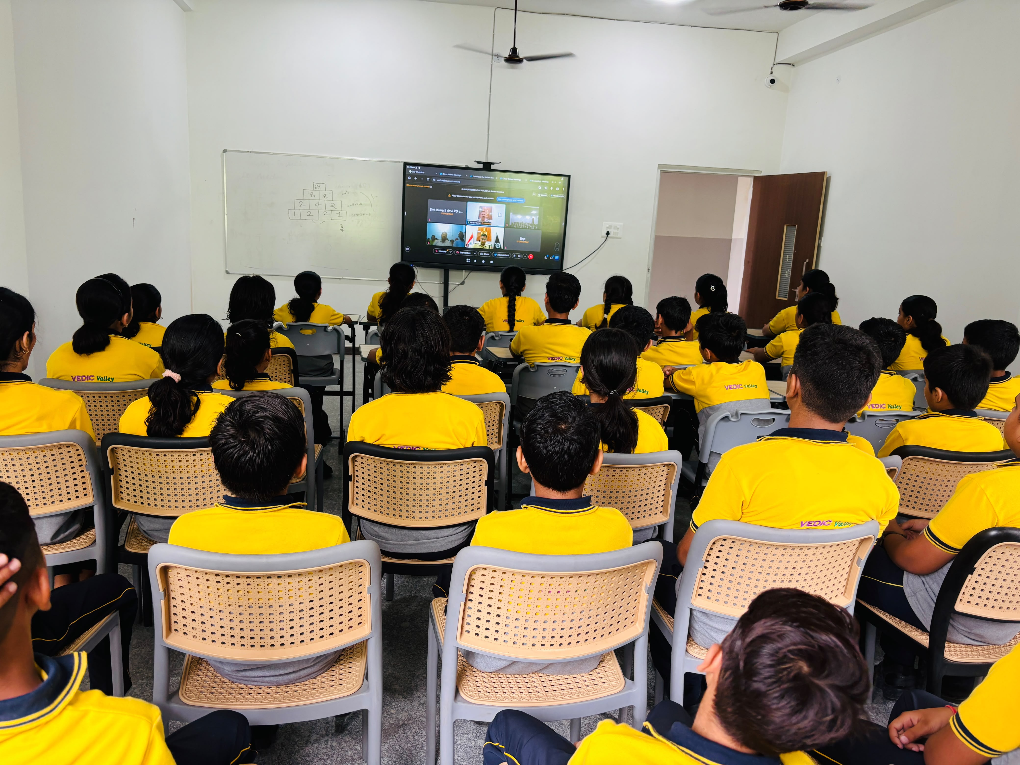 Modern Smart Classroom